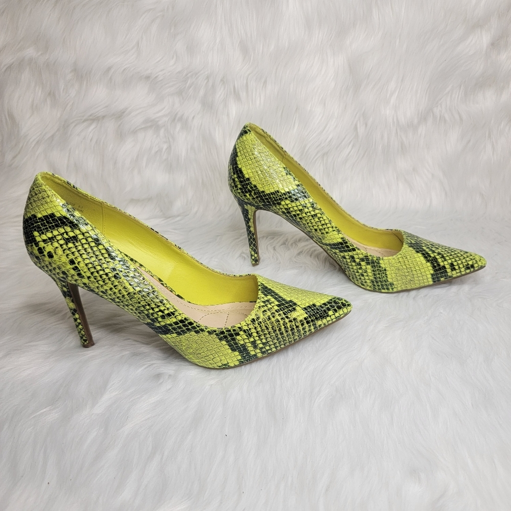Green snakeskin heels.